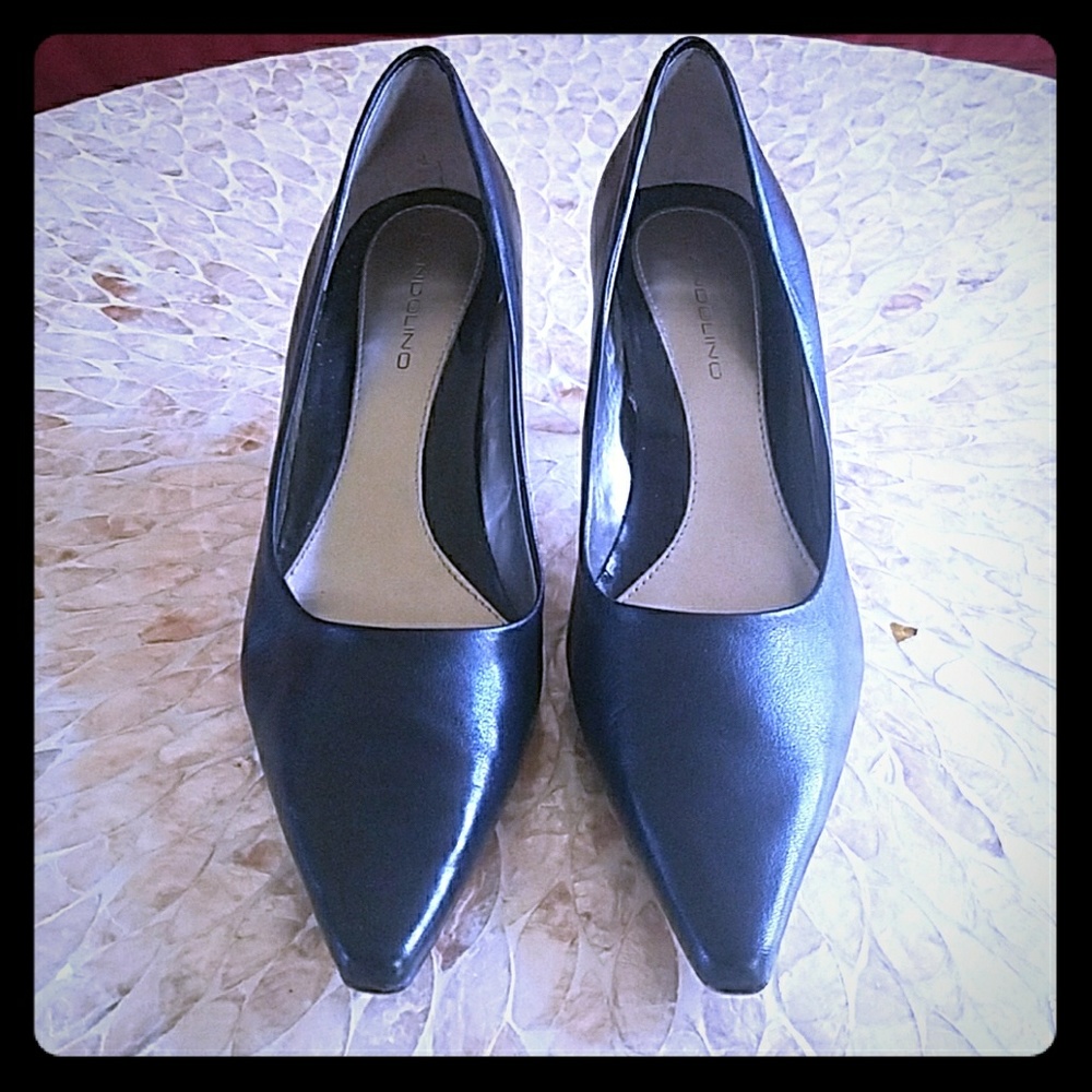 Bandolino Black Pumps